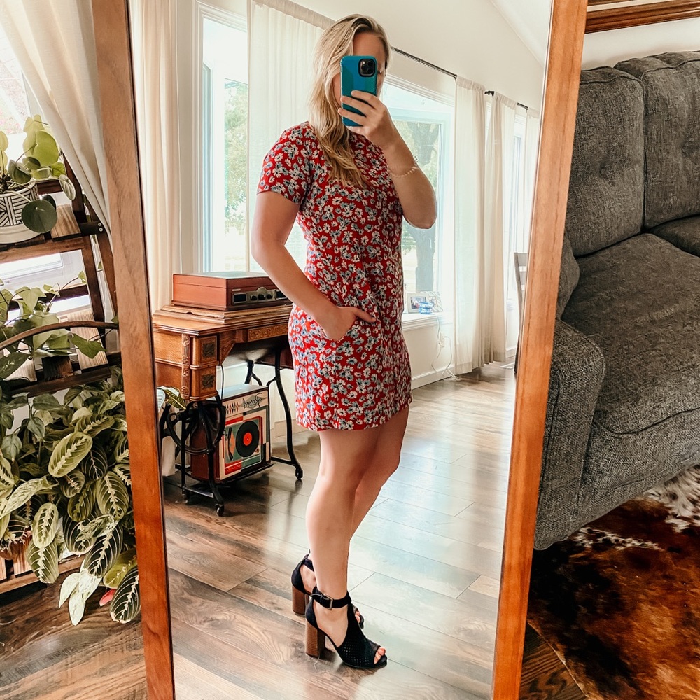 Vici red dress